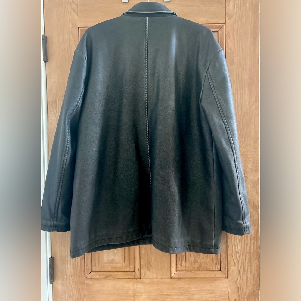Urban Outfitters vegan leather overcoat w quilted lining. Excellent condition. - Picture 10 of 14